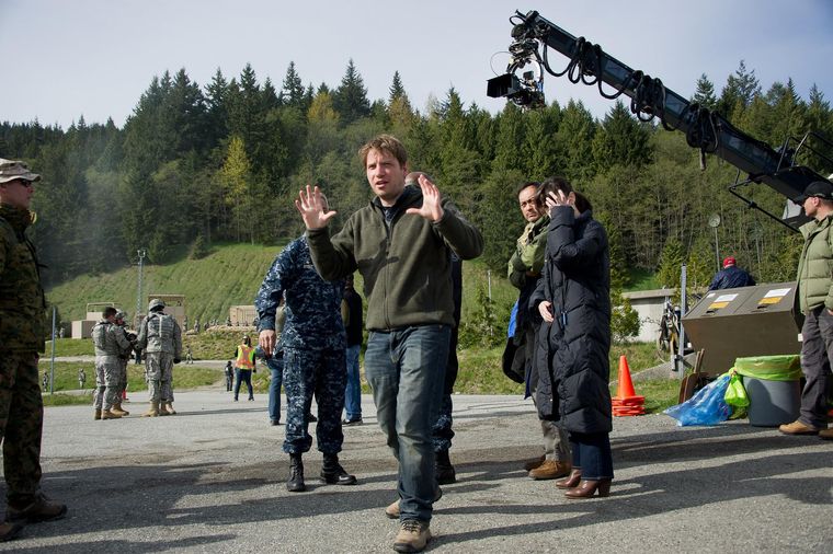 Gareth Edwards en el set de Godzilla. Gareth Edwards en el set de Godzilla.
