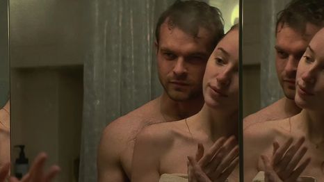 La rutina suele apagar la pasión en la pareja, pero estas tres películas originales de Netflix tienen todo lo necesario para reavivarla.