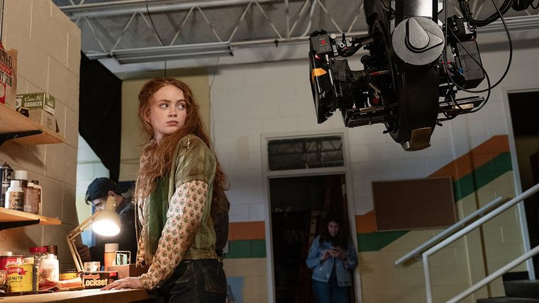 Sadie Sink en el detrás de escena que veremos en el documental de Stranger Things. Sadie Sink en el detrás de escena que veremos en el documental de Stranger Things.