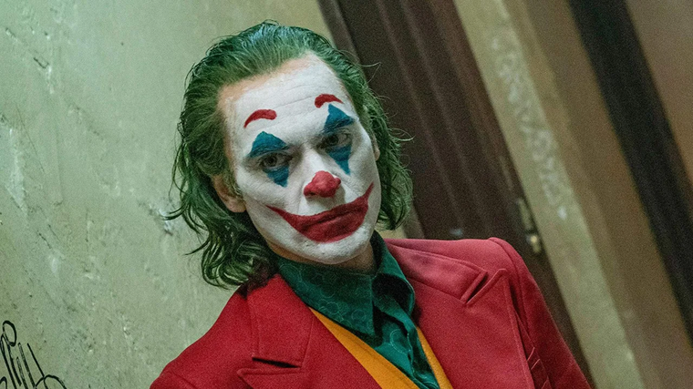 Joker hace de las suyas en el set