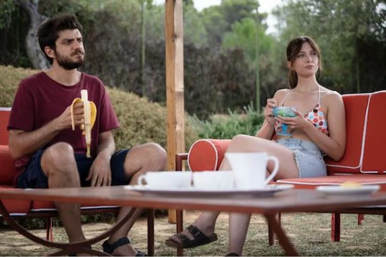 Los protagonistas de esta imperdible comedia italiana