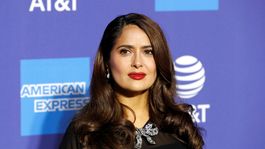 salma hayek publico el video de un escalofriante momento