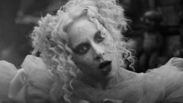 El nuevo video musical de Lady Gaga fue dirigido por Tim Burton.