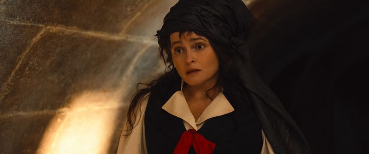 Helena Bonham Carter hizo check-out y una nueva actriz está lista para sumarse a The White Lotus.