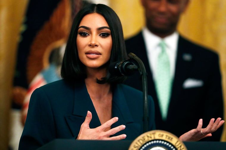 Kim Kardashian escribió un artículo a favor de los hermanos y criticó al Tribunal por la forma en la que se llevó a cabo el juicio