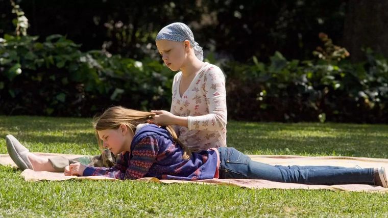 El drama no fue del todo bien recibida por la crítica, en gran parte por sus cambios con respecto al libro El drama no fue del todo bien recibida por la crítica, en gran parte por sus cambios con respecto al libro