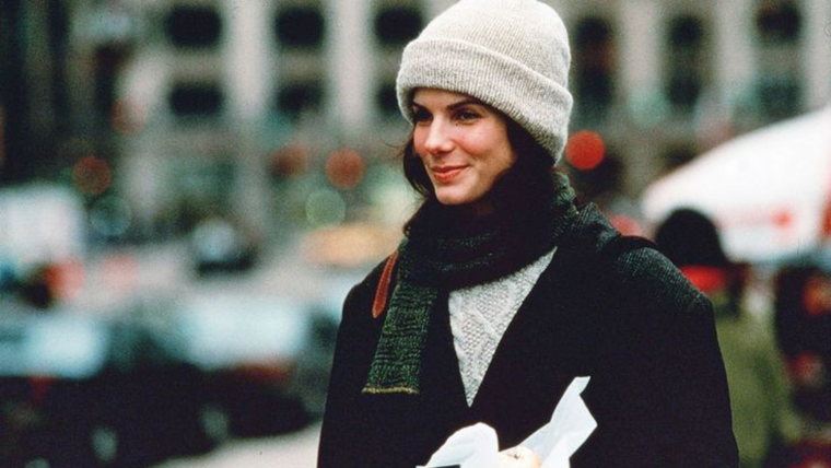Sandra Bullock protagoniza la comedia romántica de 1995, Mientras dormías.