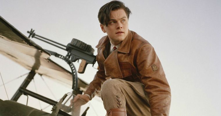 Leonardo DiCaprio es Howard Hughes en El Aviador