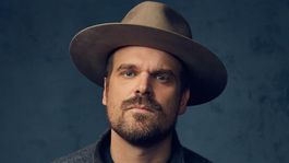 David Harbour interpreta a Jim Hopper