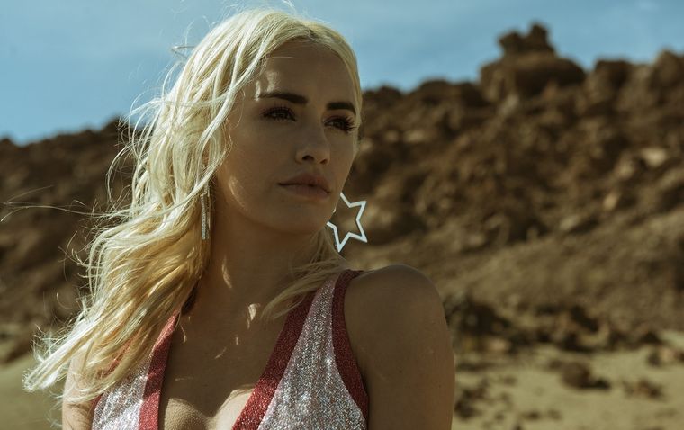 Sky Rojo presenta a sus personajes