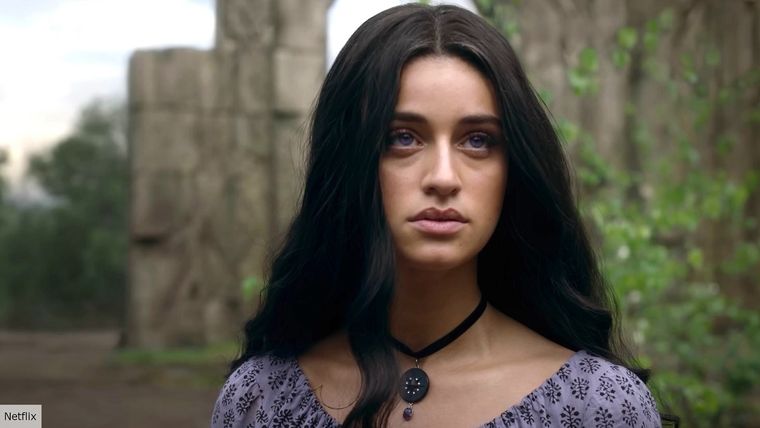 Anya Chalotra en The Witcher.