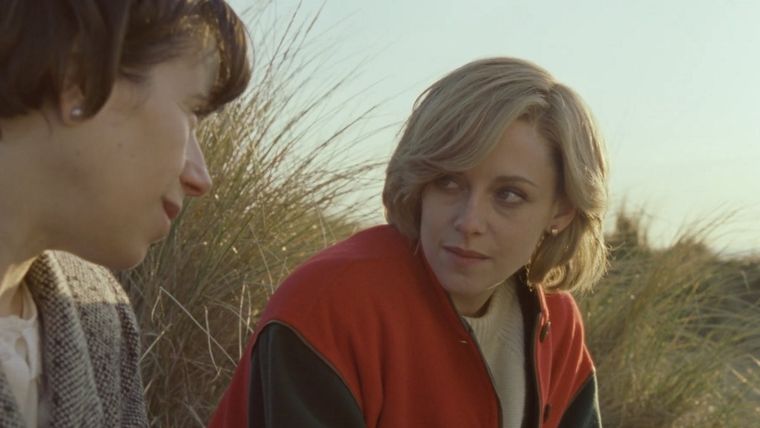 Kristen Stewart se luce en avance de la nueva película de Pablo Larrain.