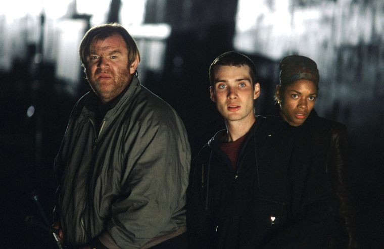 28 días después se estrenó en 2002.