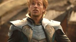 Zachary Levi interpretó a Fandral en dos películas de Thor, pero su participación fue muy escueta.