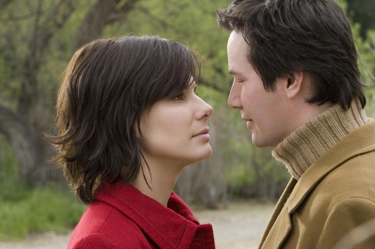 Keanu Reeves y Sandra Bullock en La Casa del Lago (2006) Keanu Reeves y Sandra Bullock en La Casa del Lago (2006)