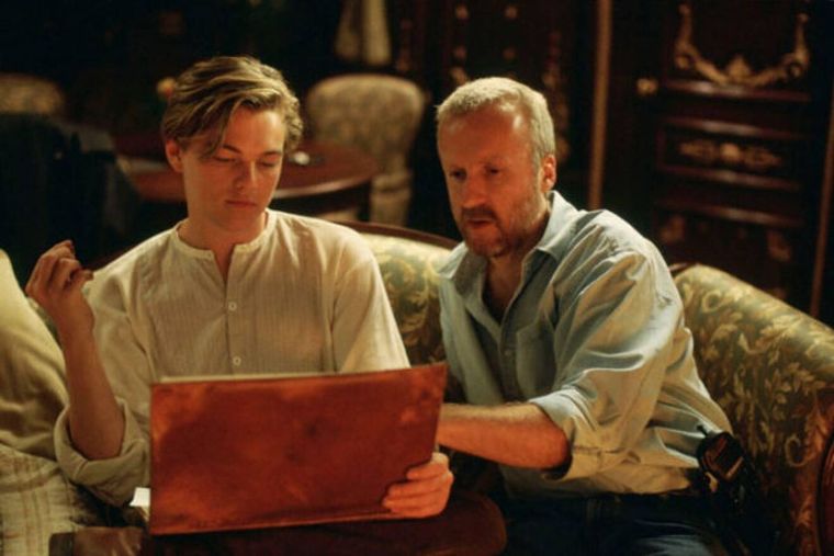 Leonardo DiCaprio y James Cameron en el set de Titanic
