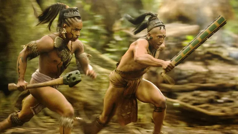 La película fue filmada íntegramente en lengua maya yucateca con actores no profesionales mayas. 