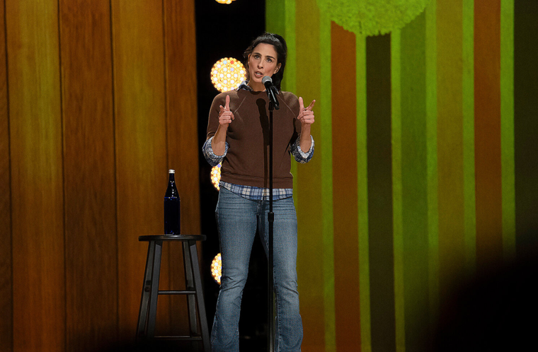 Sarah Silverman revela su oscuro pasado familiar en su nuevo especial de Netflix