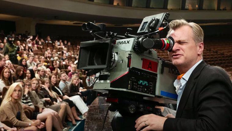 Christopher Nolan en el rodaje de Tenet, su última película con Warner.