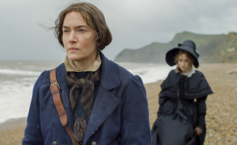 La actriz interpreta a Mary Anning, una de las primeras paleontólogas de la historia