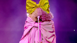 La cantante australiana sacó a la luz su diagnóstico.