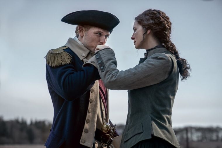 Sam Heughan y Caitríona Balfe protagonizan Outlander. Sam Heughan y Caitríona Balfe protagonizan Outlander. 