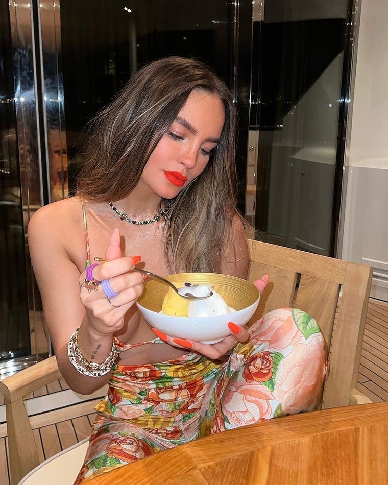 Belinda celebró su cumpleaños 33.
