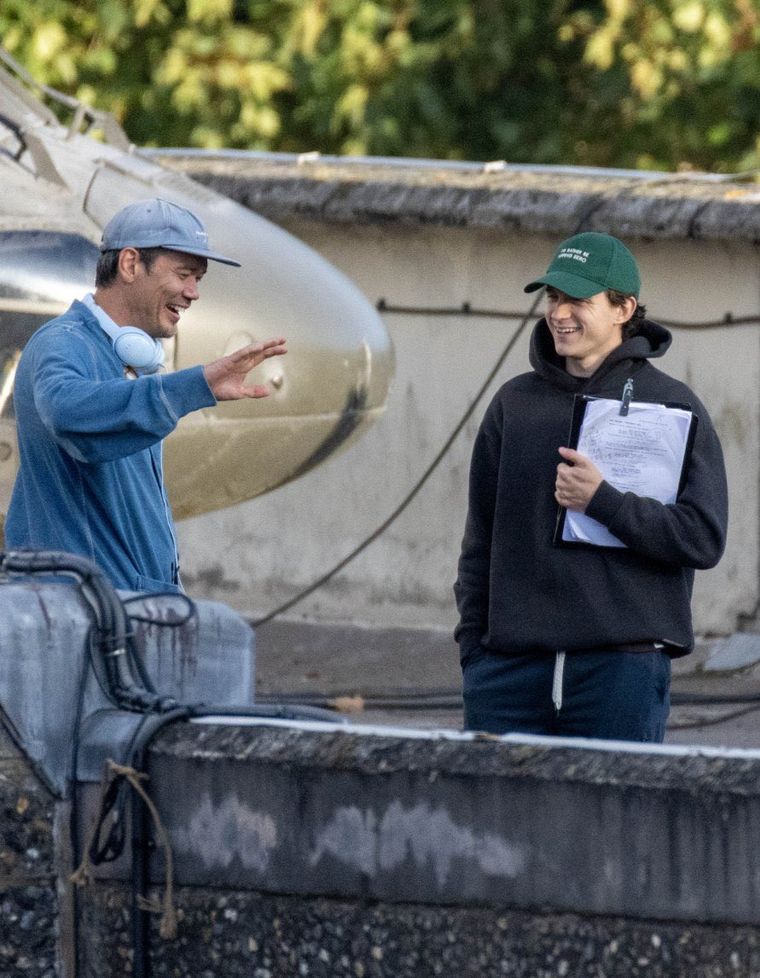 Daniel Destin Cretton y Tom Holland antes de retomar las grabaciones de Spider-Man: Brand New Day. Daniel Destin Cretton y Tom Holland antes de retomar las grabaciones de Spider-Man: Brand New Day.