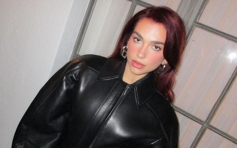 Dua Lipa acaba se prepara para el lanzamiento de su nuevo disco