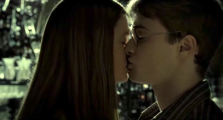 La escena ocurrió en la sexta película de la saga. La escena ocurrió en la sexta película de la saga.