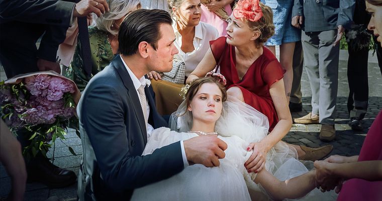 La serie cuenta con 8 episodios. La serie cuenta con 8 episodios. 