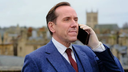 Ben Miller interpreta al profesor Jasper Tempest