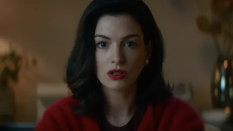 La nueva adaptación de Colleen Hoover tiene a Anne Hathaway y Dakota Johnson de protagonistas.&nbsp;