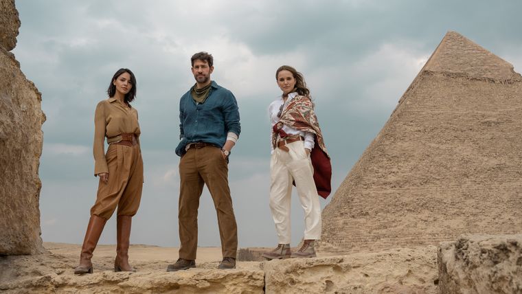 Eiza Gonzalez, John Krasinski y Natalie Portman protagonizan esta cinta de aventuras y acción. Eiza Gonzalez, John Krasinski y Natalie Portman protagonizan esta cinta de aventuras y acción. 