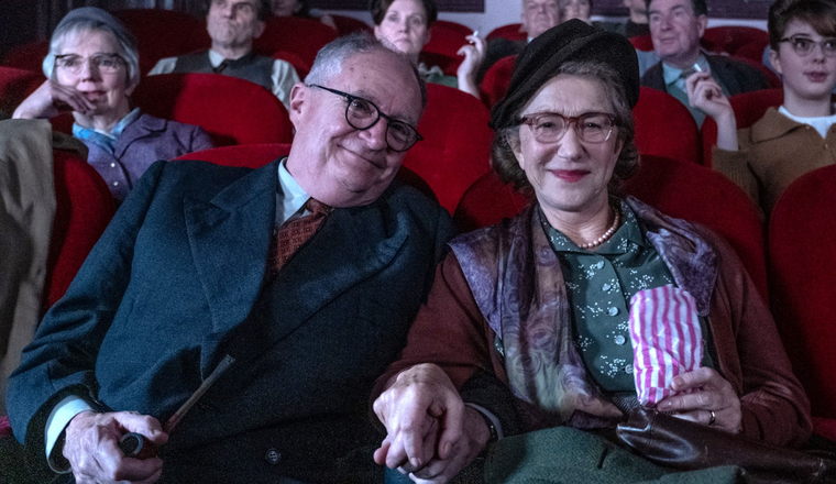 Jim Broadbent y Helen Mirren protagonizan esta película