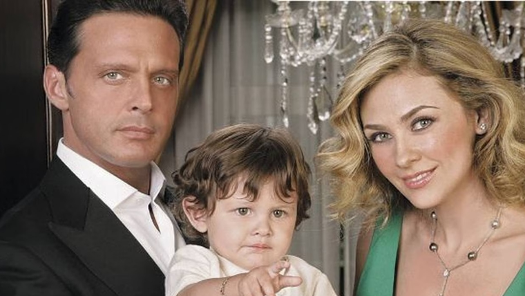 Miguel, hijo primogénito de Luis Miguel y Aracely Arámbula.