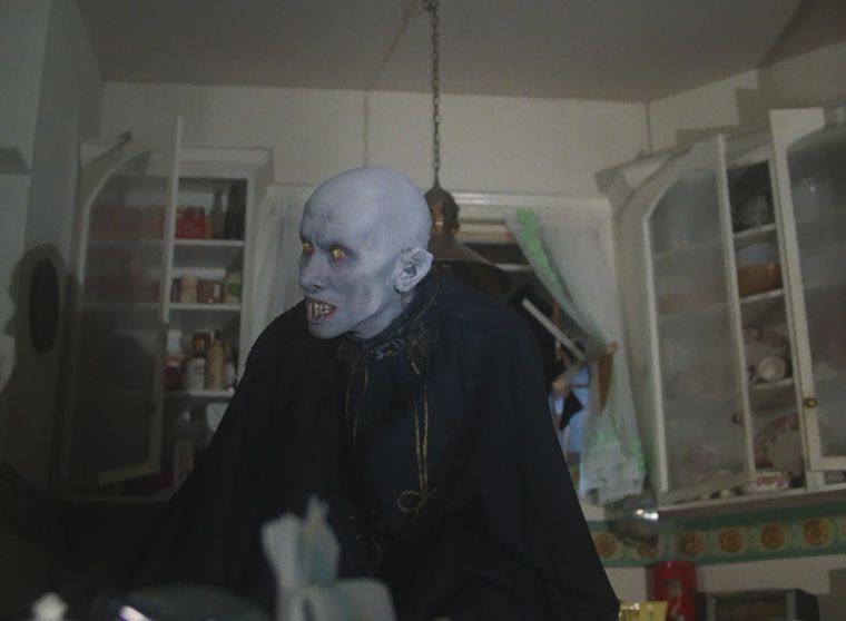 Los vampiros tendrán que aguardar