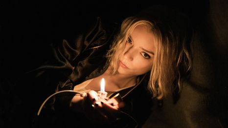 Anya Taylor-Joy protagoniza una miniserie de alto voltaje.