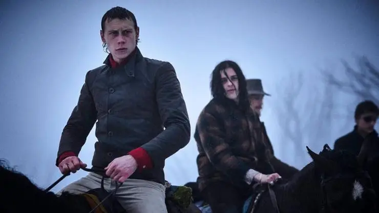 La verdadera historia de la banda de Kelly no es un western convencional. La verdadera historia de la banda de Kelly no es un western convencional.