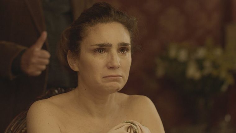 La reina del miedo (2018), es el debut en la dirección de Valeria Bertuccelli.