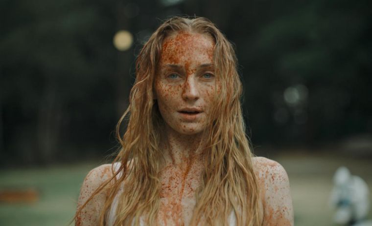 Sophie Turner es la protagonista de Cuestión de confianza