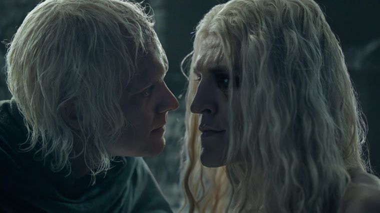 Aegon II y Aemond se reencontraron cara a cara en el final de la temporada 3.&nbsp;