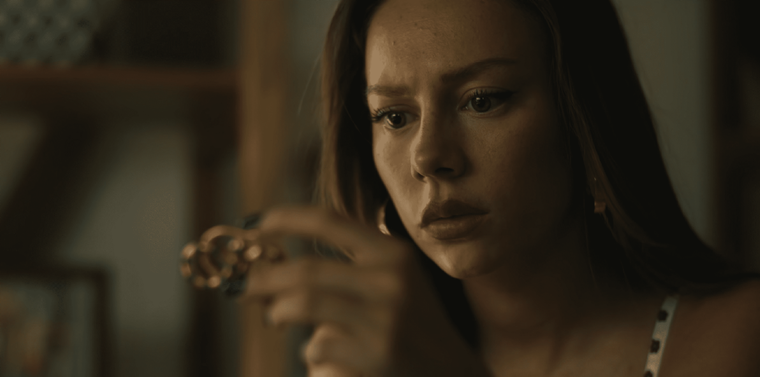 Ester Expósito es una de las protagonistas de Bandidos.