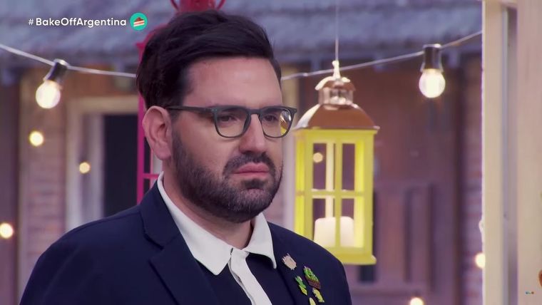 Betu no pudo contener la emoción por la partida de Xime.