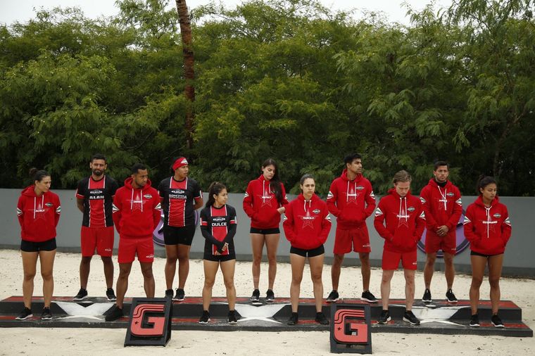 El equipo rojo de Guardianes viene siendo superado por el equipo azul de Conquistadores.