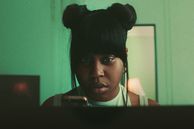 &nbsp;Janine Nabers y Donald Glover son los showrunners de esta miniserie estrenada en Prime Video en 2023.