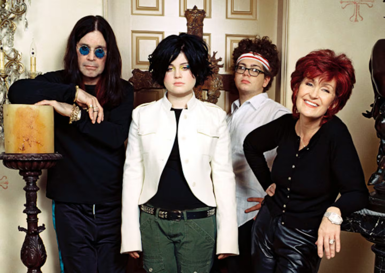The Osbournes contó con 4 temporadas y se emitió entre 2002 y 2005. The Osbournes contó con 4 temporadas y se emitió entre 2002 y 2005. 