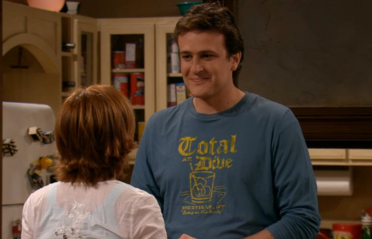 Fue en 2015, tan sólo un año después del final de Cómo conocí a tu madre, que Jason Segel se le animó al drama, cambiando el rumbo de su exitosa carrera con la cinta El final de la gira. Fue en 2015, tan sólo un año después del final de Cómo conocí a tu madre, que Jason Segel se le animó al drama, cambiando el rumbo de su exitosa carrera con la cinta El final de la gira.