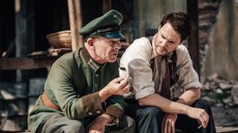 Los derrotados cuenta con 8 episodios