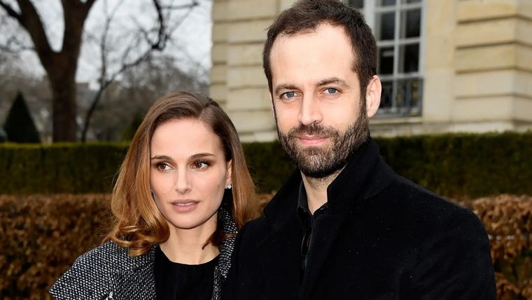 Natalie Portman junto a su marido
